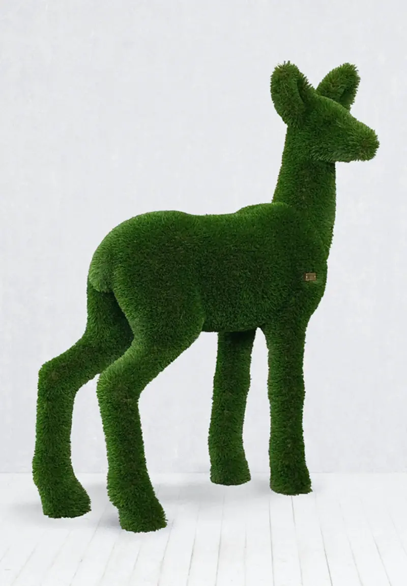 Adult Roe Deer Topiary – Naturalistic Landscape Accent 1