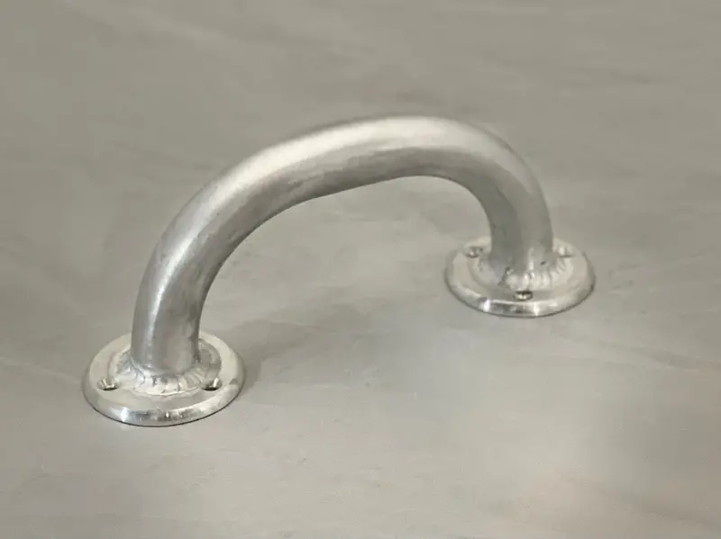 Aluminum Marine Handrail – 4.5"H X 9"W Safety Grab Bar For Docks & Boats 1