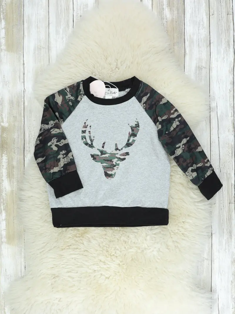 Camo Deer Graphic T-Shirt 1