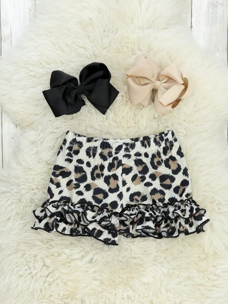 Classic Leopard Print Ruffle-Hem Shorts 1