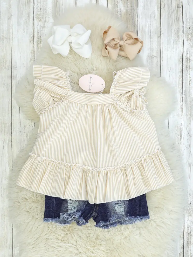 Cream Ruffle Sleeve Top Paired With Distressed Denim Shorts 1
