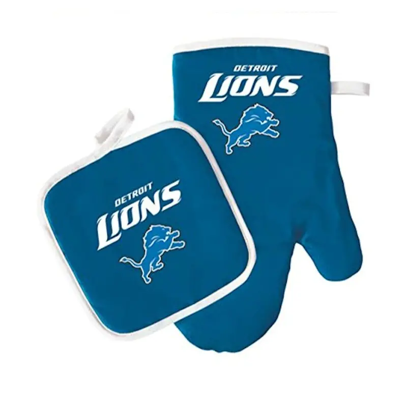 Detroit Lions Heat-Safe Oven Mitt And Matching Pot Holder 1