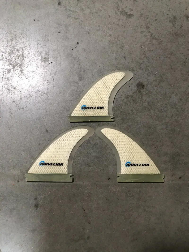 Futures Honeycomb Thruster Fin Set With Wavelink Technology 1