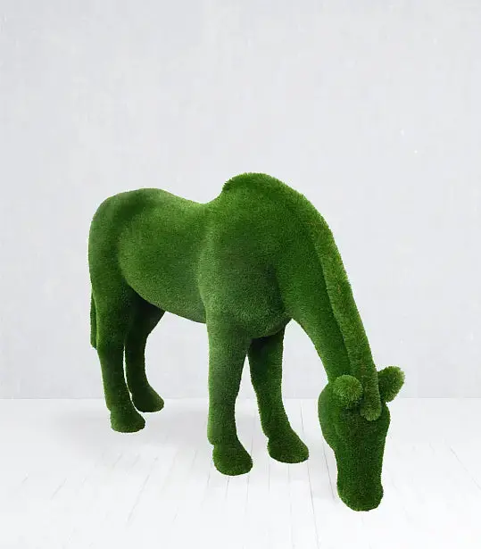 Grazing Horse Topiary – Low-Profile Living Animal Sculpture 1