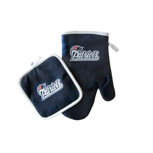 New England Patriots Nfl-Themed Oven Mitt And Pot Holder Set 1