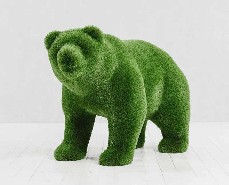 Small Grass Bear Topiary – Compact, Textured Living Sculpture 1