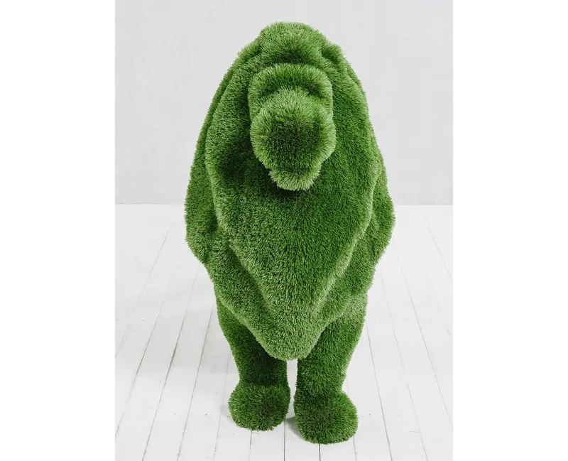 Standing Lion Topiary – Bold, Upright Wildlife Sculpture 1