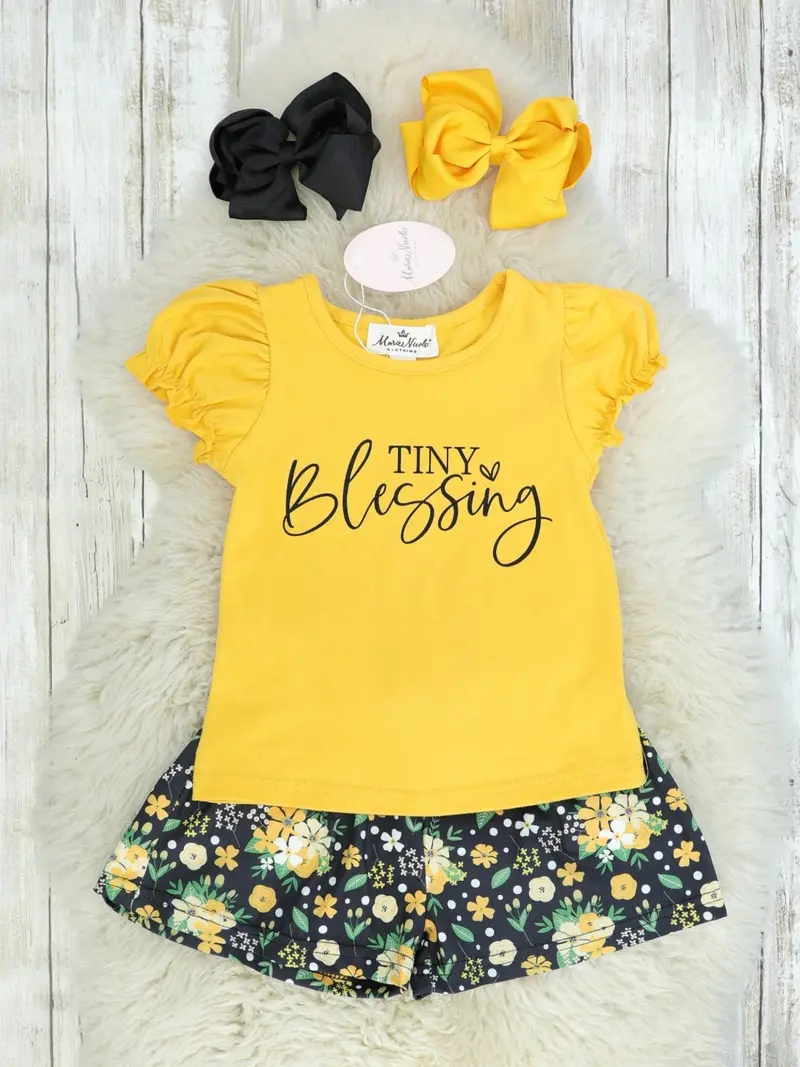 "Tiny Blessing" Casual Top And Shorts Ensemble 1