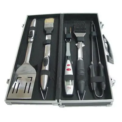 Universal Grill Accessory Kit With Carry Case 1
