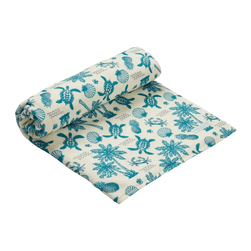 Vintage-Inspired Beach Towel 1