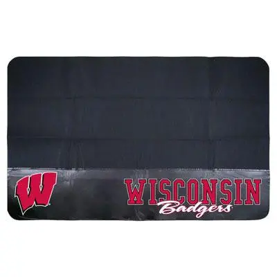 Wisconsin Badgers Grill Mat – Non-Stick Team-Specific Bbq Liner 1